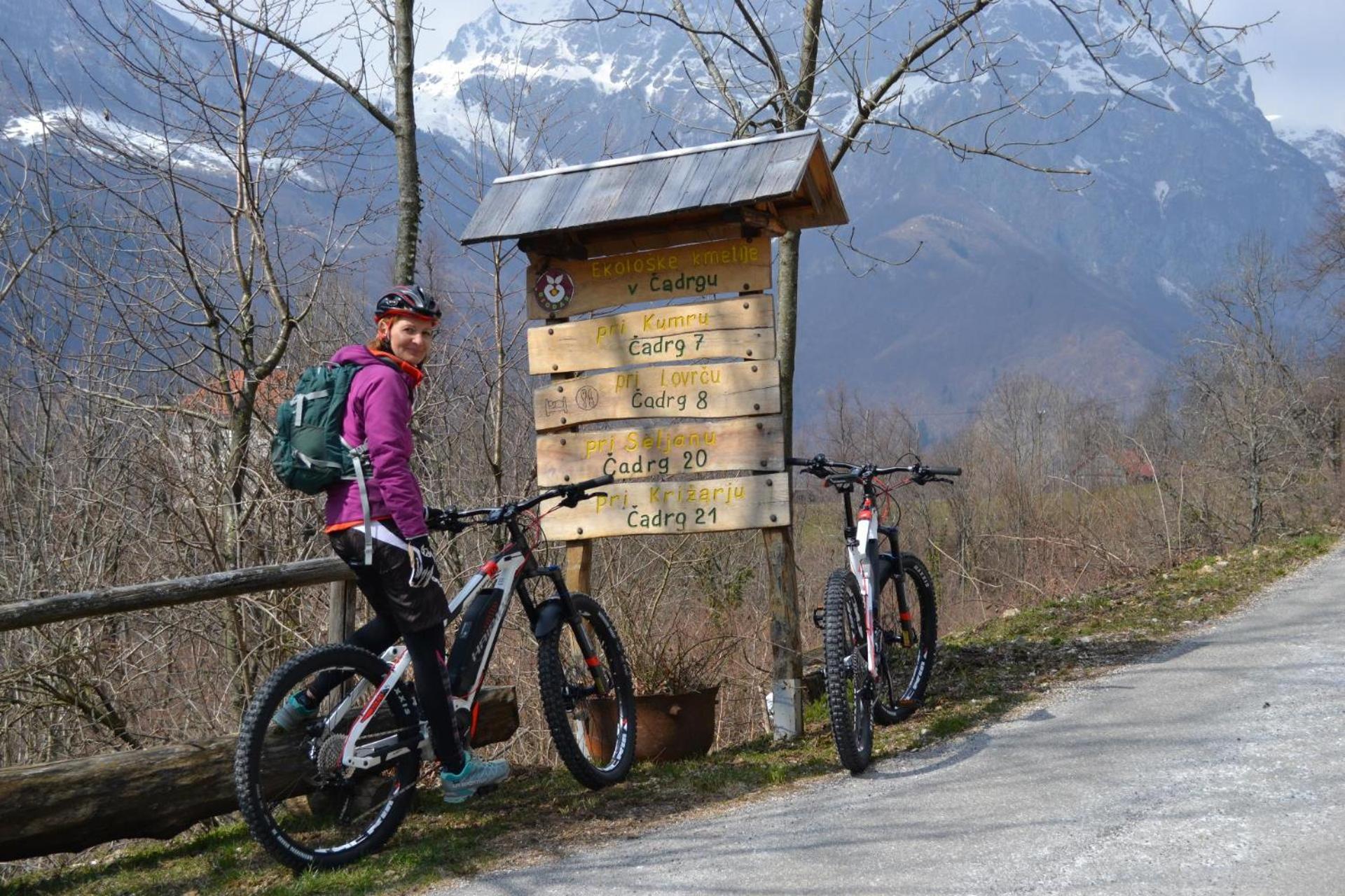 Azimut Hisa Apartment Tolmin Bagian luar foto