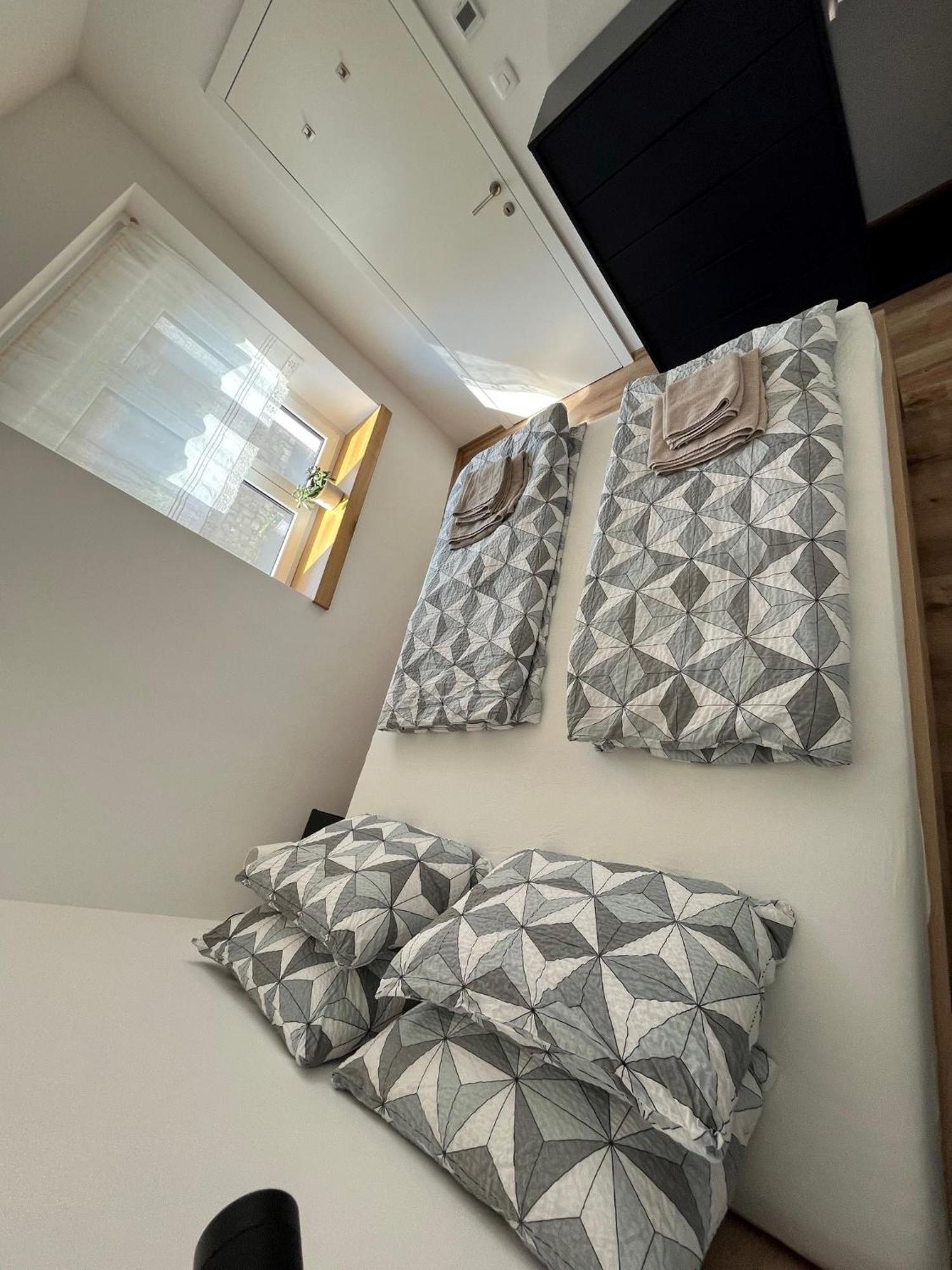Azimut Hisa Apartment Tolmin Bagian luar foto