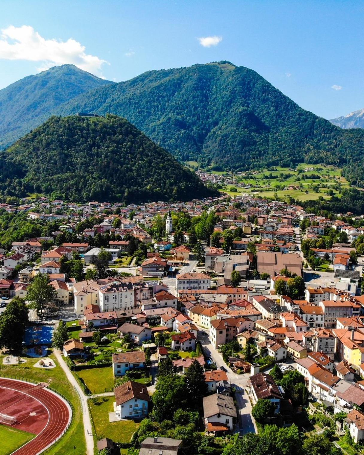 Azimut Hisa Apartment Tolmin Bagian luar foto
